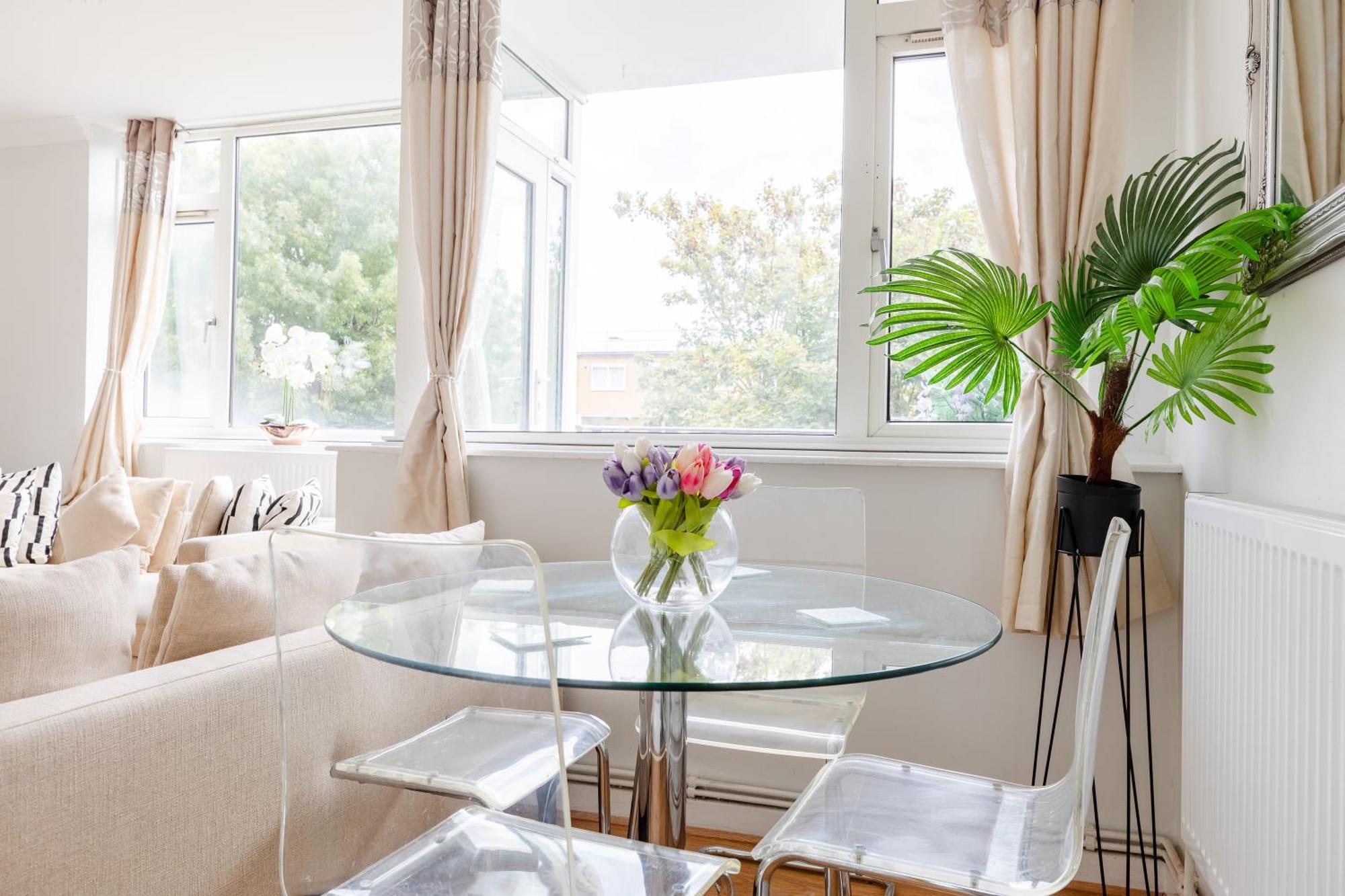 Cosy 3 Bed Flat Ideal For Trips To London Exteriör bild
